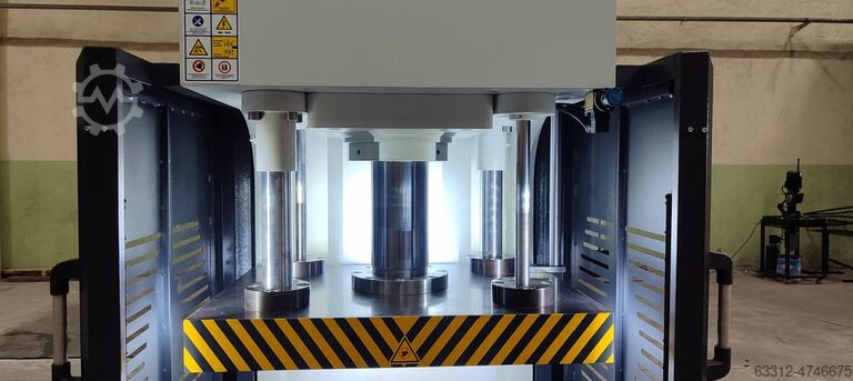 เครื่องกดไฮโดรลิกซี Durendus 100 Tonnen Einständerpresse