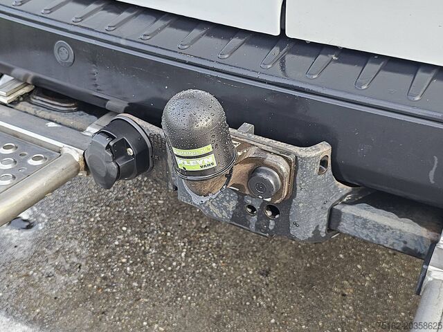 Xe ga mui cao FORD TRANSIT CUSTOM 2.0 L2H1 Euro6 Airco NAP