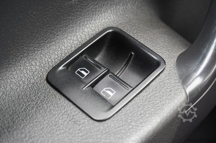 Универсал с высокой крышей VW Caddy 1.6 TDI - Airco - Cruise - Camera -  €2.5...