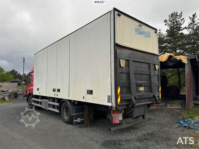 Matkalaukku DAF CF75.360 4x2 box truck w/ full side opening