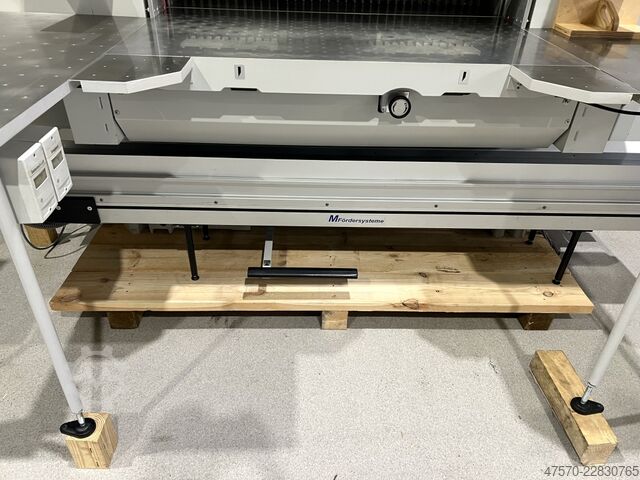 紙断裁機 Baumann-Wohlenberg 132 TS ASE