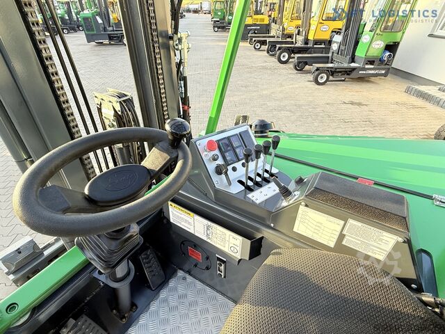 4방향 지게차 Combilift CB4000 GAS TRIPLEX 5200 POSITIONER