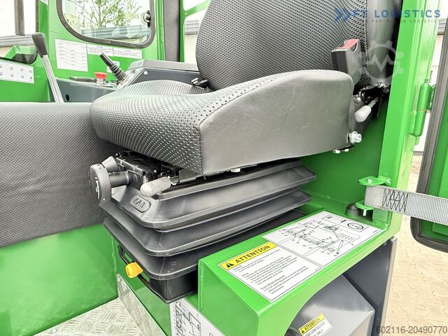 Négymenetes targoncá Combilift C4500 DIESEL DUPLEX WIDE FORK POSITIONER