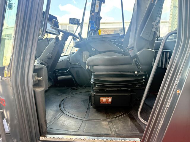 UVV 08/27, a 3-a și a 4-a supapă, electric, 3.410 ore Linde H 100D