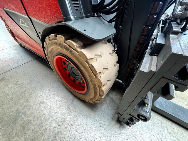 02/2022 Batteriservice + UVV 08/27 Linde E 45/600H