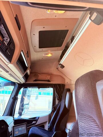  Mercedes-Benz Actros 2542