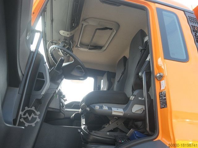 ごみ収集車 MAN 26.320 TGS BL 6x2, Haller, Zöller-Schüttung