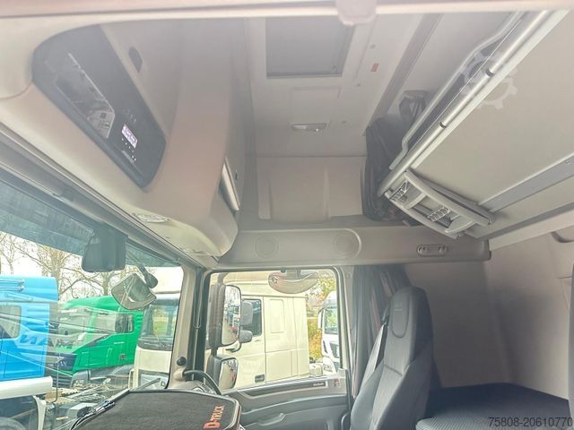 Standartinis vilkikas DAF XF530 SSC 2TANKS 1180L ACC LDWS  FCW