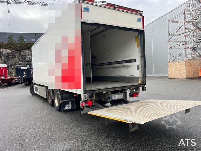 Matkalaukku Scania R500 6x2 box truck w/ 2 temp refrigerator/freezer