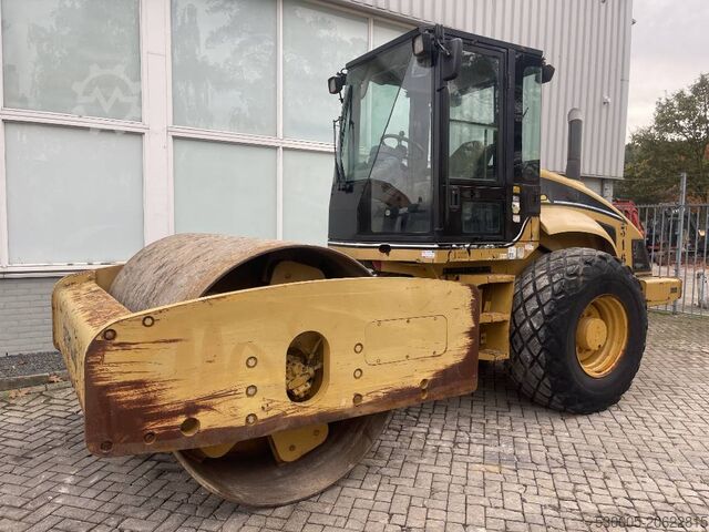 Jeden valec CAT CS 573 E 2004
