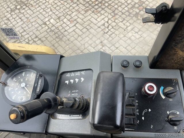 Jeden valec CAT CS 573 E 2004