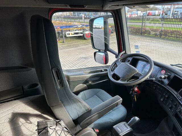 Gevaarlijke stoffen Volvo FH 13.420 GLOBETROTTER, ADR, Euro5, VEB, B Truck