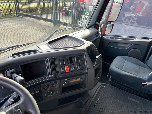 Gevaarlijke stoffen Volvo FH 13.420 GLOBETROTTER, ADR, Euro5, VEB, B Truck