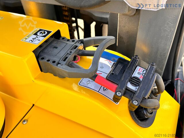 Xe nâng 4 chiều Combilift WR / DUPLEX / 4.5M / 2017 / ONLY 30 H