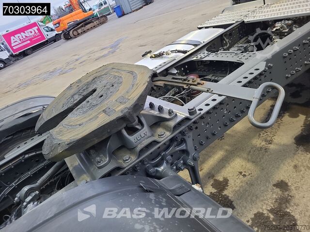 Metech Sweepers & Scrubbers Metech Sweepers & Scrubbers Metech Sweepers & Scrubbers