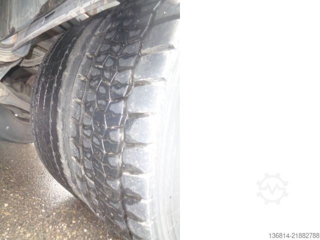 专用卡车 VOLVO FH420 8x4 BB Spitzer Silo 23 cbm VEB EU5