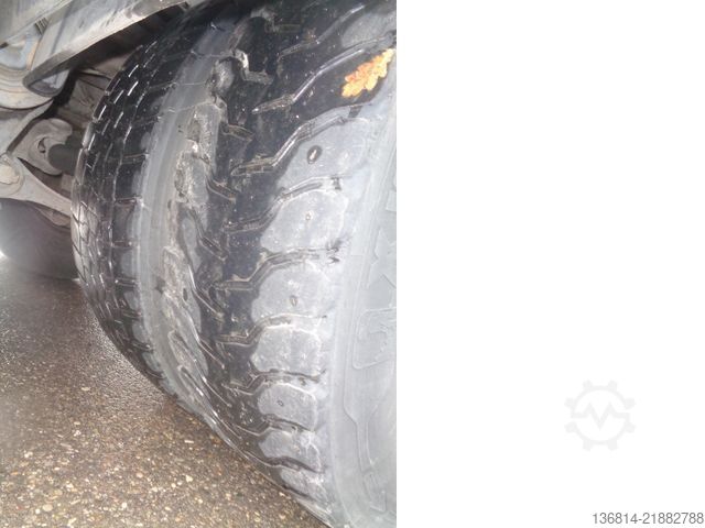 专用卡车 VOLVO FH420 8x4 BB Spitzer Silo 23 cbm VEB EU5