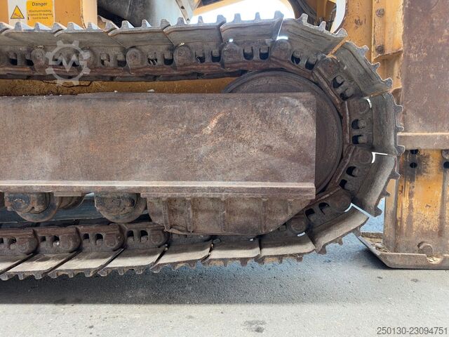 Xe lu rung EXTEC Extec Screens & Crushers C12 Ketten-Brechanlage