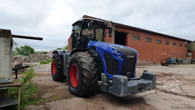 מַשְׂרֵךְ שָׂדוֹת (טרקטור חקלאי) CLAAS XERION 4000 TRAC VC 783