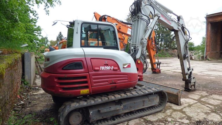 Pelle hydraulique sur chenilles TAKEUCHI TB 290-2