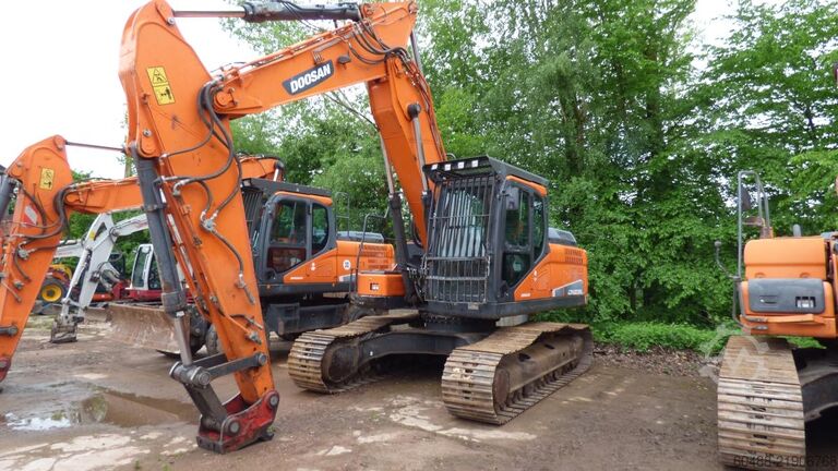 液压履带式挖掘机 DOOSAN CRAWLER EXCAVATOR DX 235 LC-5