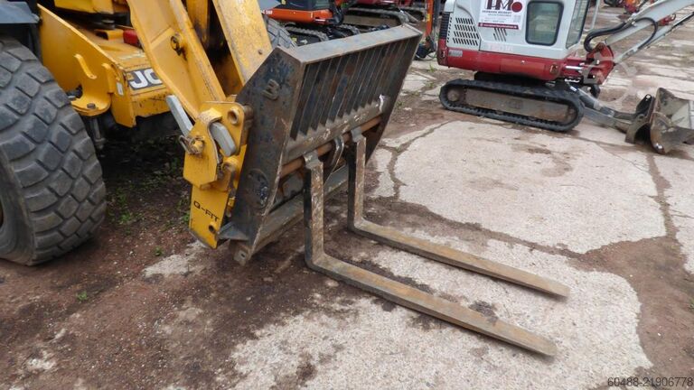 รถตักแบบแขนยืดได้ JCB 541-70 WASTE MASTER