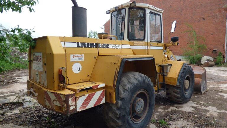 Nakladalnik LIEBHERR E 521