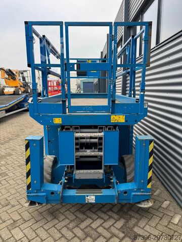 剪刀式电梯 Genie GS3369DC Hoogwerker Schaarhoogwerker