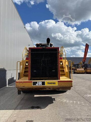 Колесный погрузчик CAT 988 H