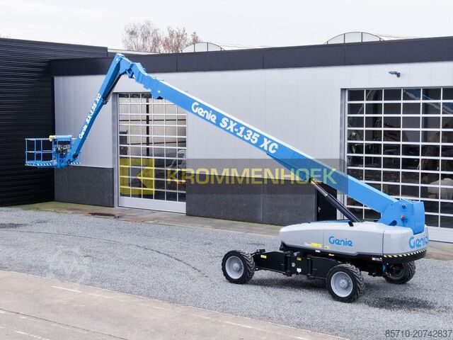 Telescopisch platform Genie SX 135 XC