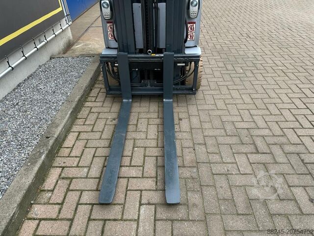 Elektrisk triplex gaffeltruck Still RX20-20 med sideshift STILL RX20-20