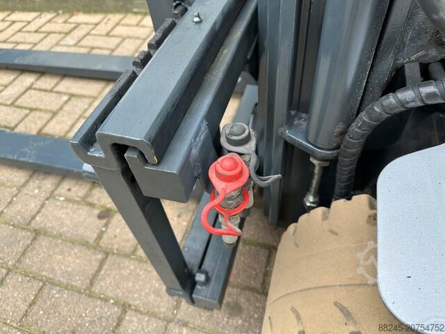 Elektrisk triplex gaffeltruck Still RX20-20 med sideshift STILL RX20-20