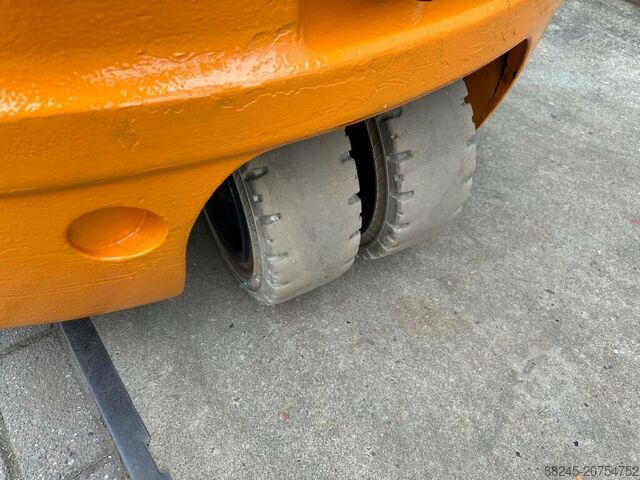 Elektrisk triplex gaffeltruck Still RX20-20 med sideshift STILL RX20-20