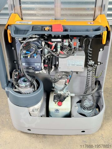 Visoko dvigalo tovornjak za pešce Jungheinrich EJC 110 - Service Neu - Batterie 83% - 2,5m Hub - 1t