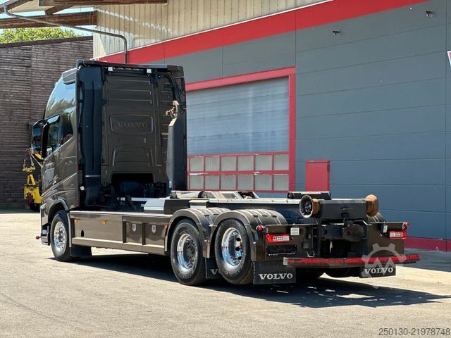Roll-off tipper truck VOLVO FH 750 6x2 VDL S30 LEDER*TOUCH*ICOOL*NAVI*CAM*LE