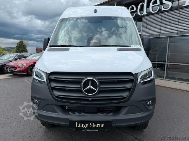 高顶旅行车 Mercedes-Benz Sprinter 319 CDI 4x4 3665 DISTRONIC AHK LED