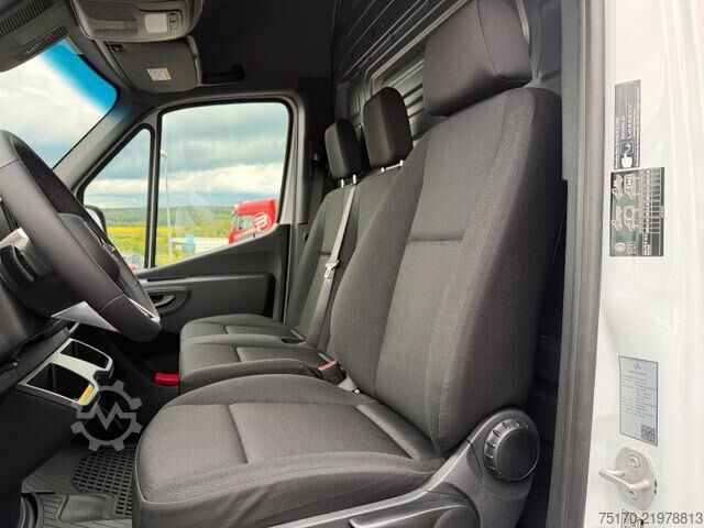 高顶旅行车 Mercedes-Benz Sprinter 319 CDI 4x4 3665 DISTRONIC AHK LED