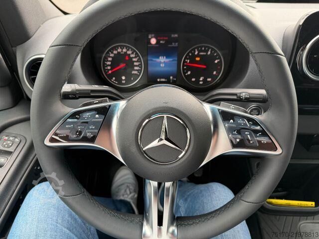 高顶旅行车 Mercedes-Benz Sprinter 319 CDI 4x4 3665 DISTRONIC AHK LED