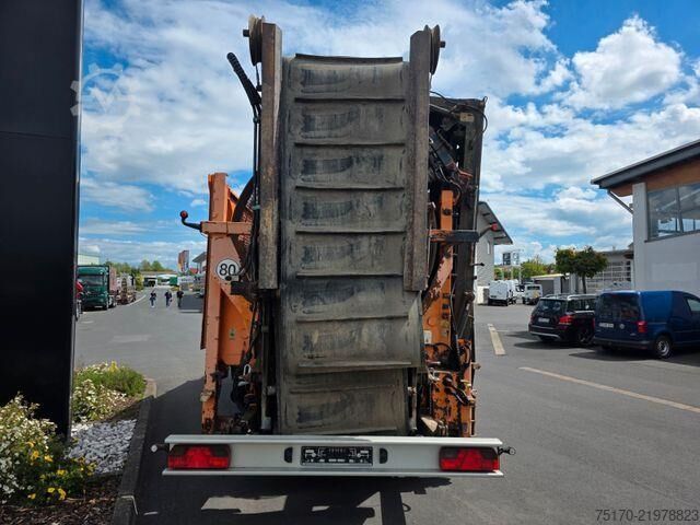 Mesin pembinaan Doppstadt SM 620 Profi / 15.320h / 2005