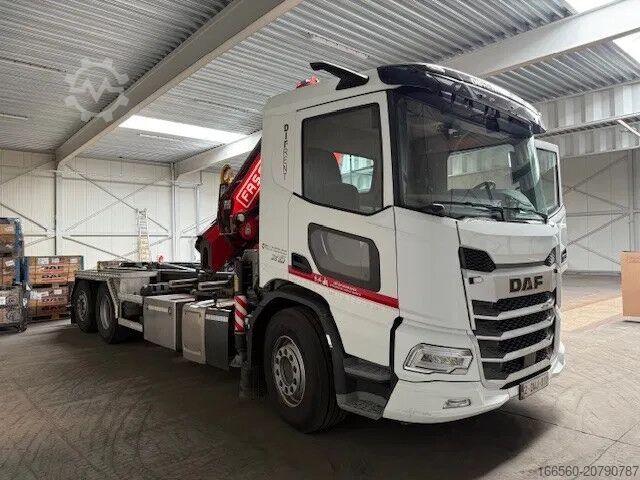 Containertransport (Hakensystem) DAF XD 450 FAN FAssi F235A.2.23 E-Dynamic + TAM T20...