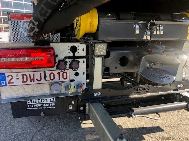 Containertransport (Hakensystem) DAF XD 450 FAN FAssi F235A.2.23 E-Dynamic + TAM T20...