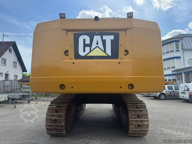 Máy xúc bánh xích Caterpillar 390FL ME