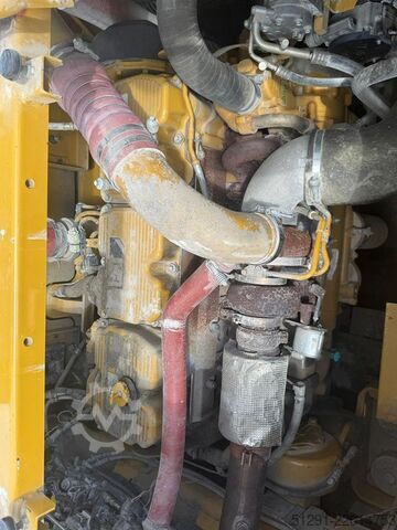 Máy xúc bánh xích Caterpillar 390FL ME