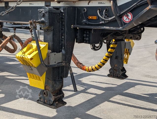 Tømmertrailer DOLL LOGO 21 mit 8 Schemeln, Mammut 9 to.