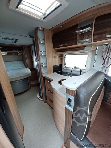 Caravan/camper Knaus TI700