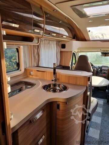 Caravan/camper Knaus TI700