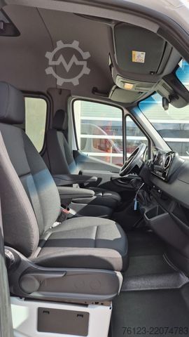 Xe buýt nhỏ MERCEDES-BENZ 8 Sprinter Lord Light 22 Sitzer Vorlauffahrzeug