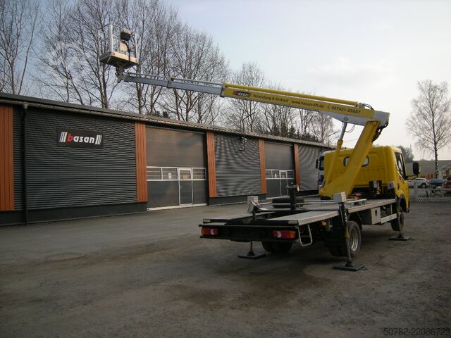 Lança telescópica Renault Maxity mit Multitel 160 Alu DS