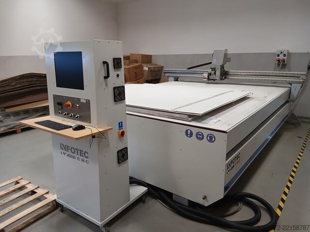 плотер 4 CNC CNC Router- Engraver InfoTec 3025 C