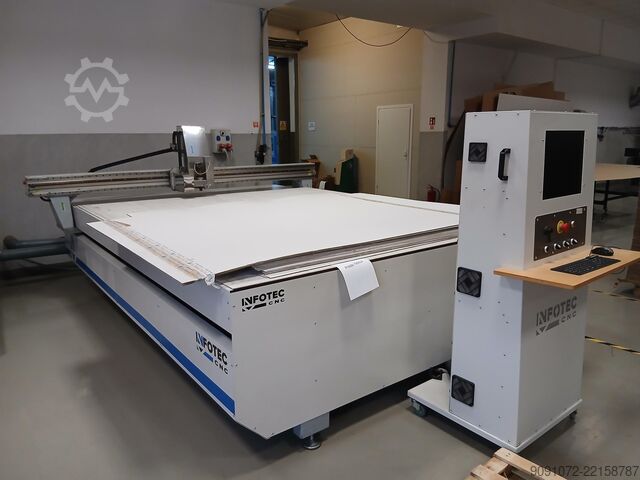 плотер 4 CNC CNC Router- Engraver InfoTec 3025 C